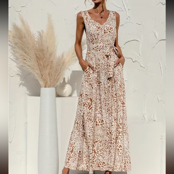 Floral prints maxi Dress - Picture 3 of 5